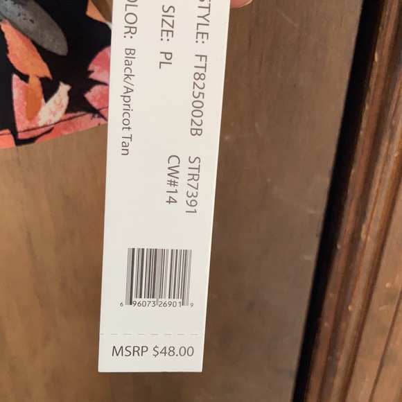 Zac & Rachel rouched sleeve floral top size PL - Picture 12 of 17